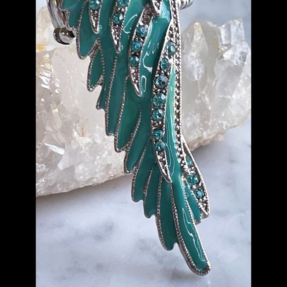 Enameled Angel Wing Ring with Crystals & Whimsy, Stretch Adjustable Sizing - Picture 3 of 6